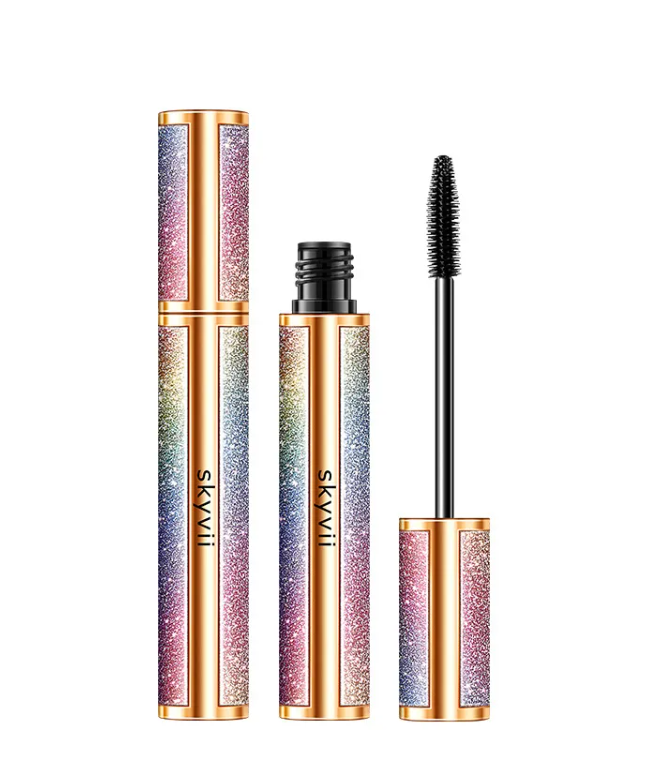 Mascara Noir Pour Des Cils Volumineux